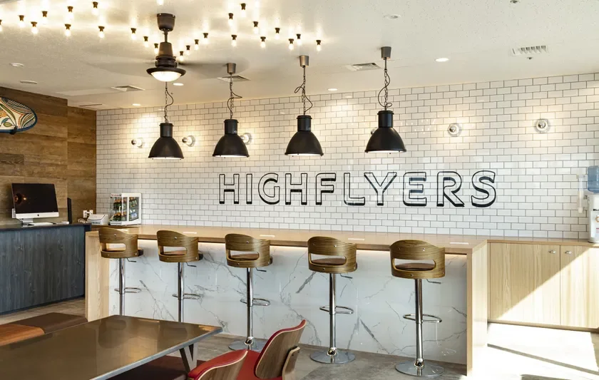 HIGHFLYERS本社オフィス